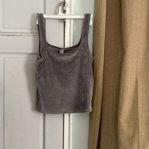 Brand New no tags Old Navy grey sherpa tank top in size L
